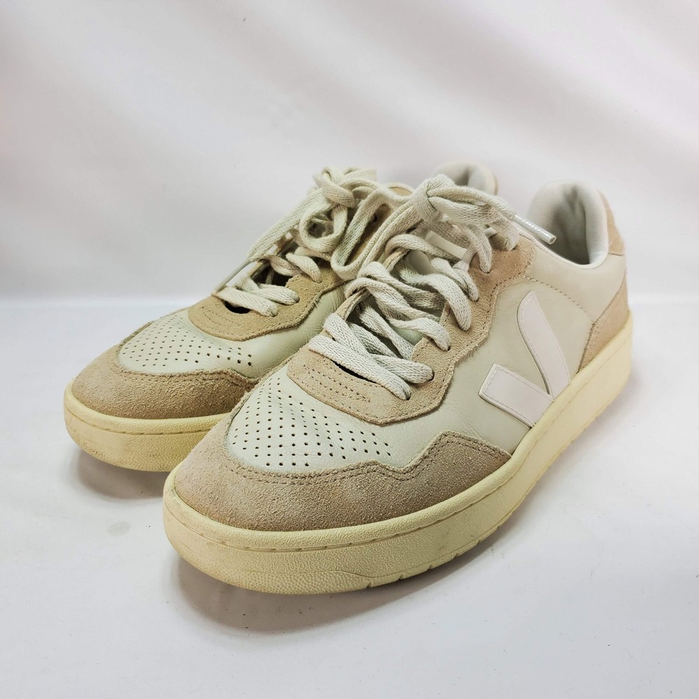 Veja V-10 Sneakers Womens 8 White Natural Suede ChromeFree Leather Low Top Shoes